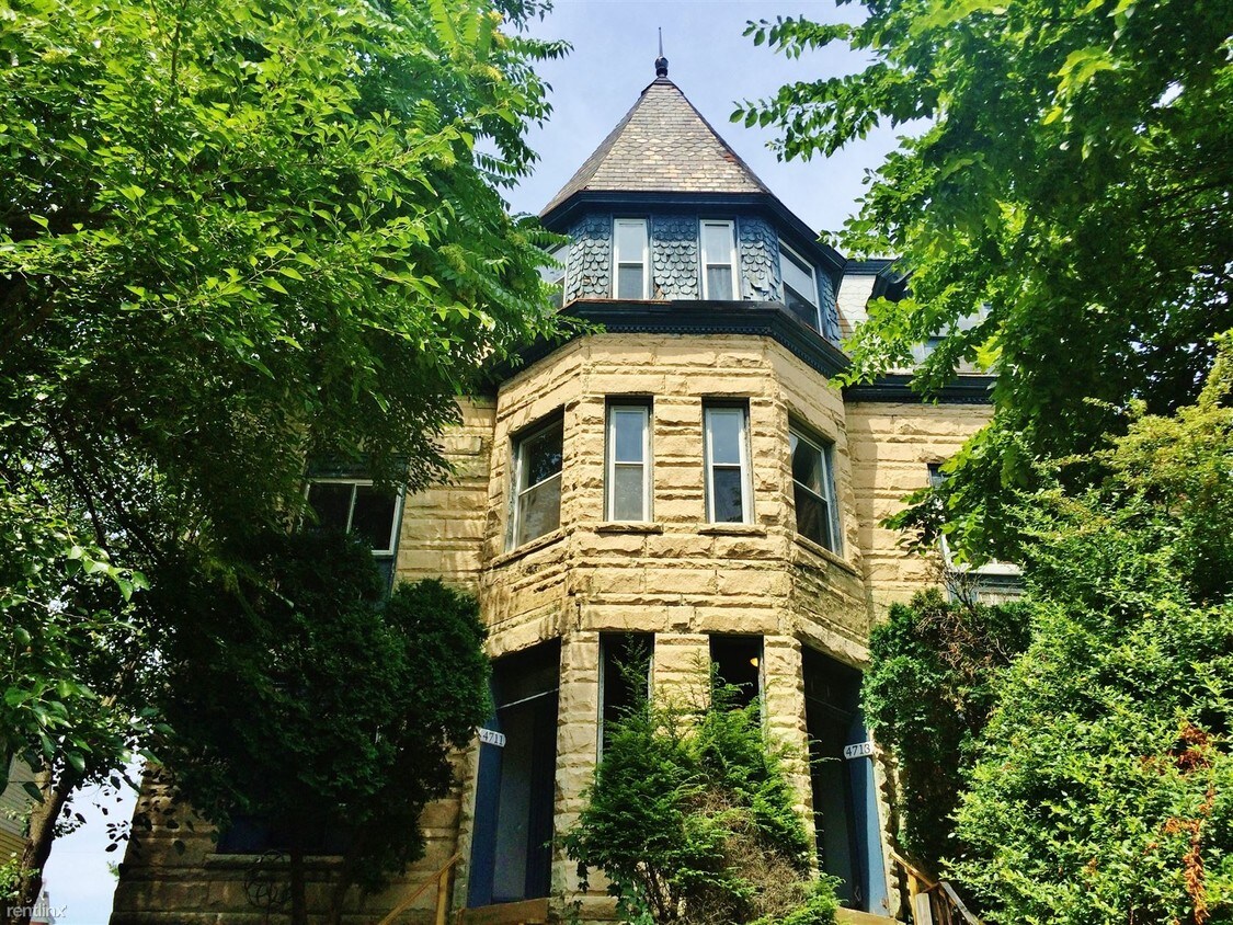 Primary Photo - 4713 Maripoe St