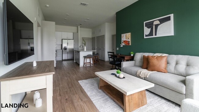 Building Photo - 7311 Baymeadows Way