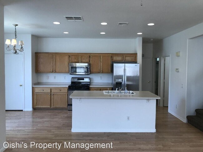 Building Photo - 4 br, 3 bath House - 9560 W Mesa Vista Ave