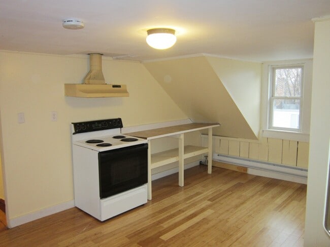 Building Photo - 119 Prospect St