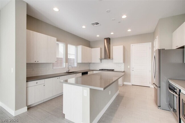 Foto del edificio - 11285 Essence Point Ave