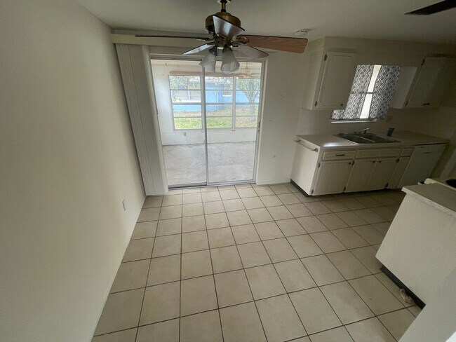 Foto del edificio - 2/1 in Port Richey