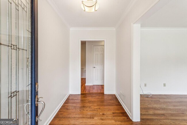 Foto del edificio - 3292 Ferncliff Pl NE