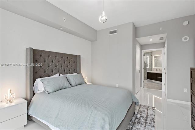Foto del edificio - 851 NE 1st Ave