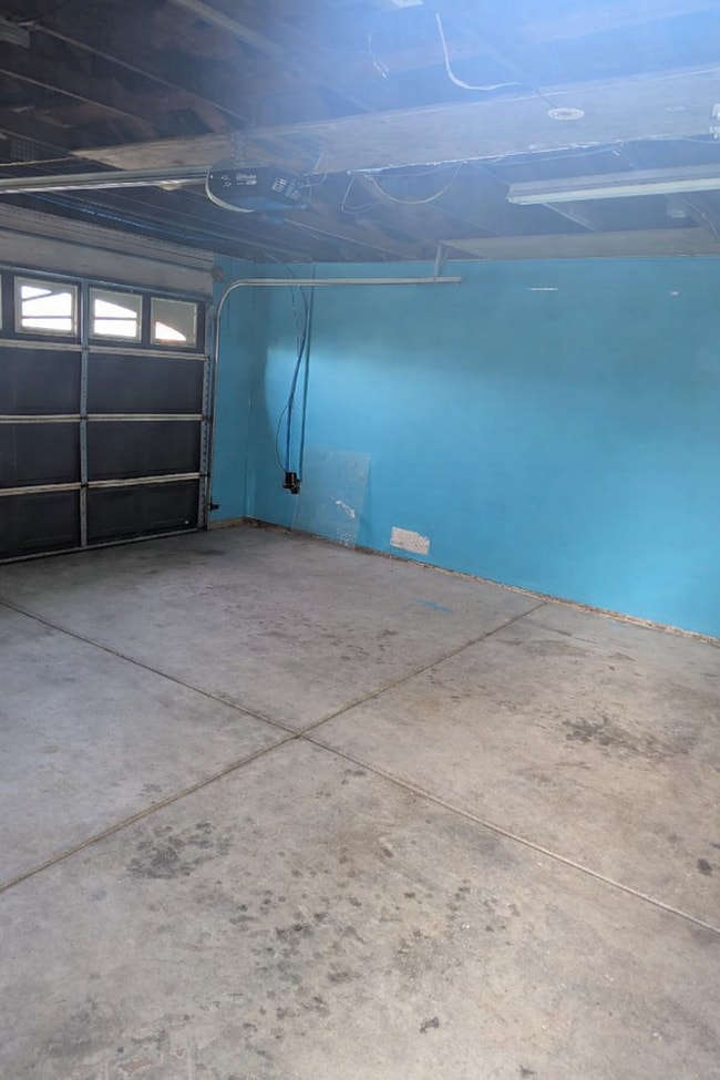 Building Photo - Bright 3-Bedroom Home with Solar, Backup Batteries, New plumbing, and Storage shed.