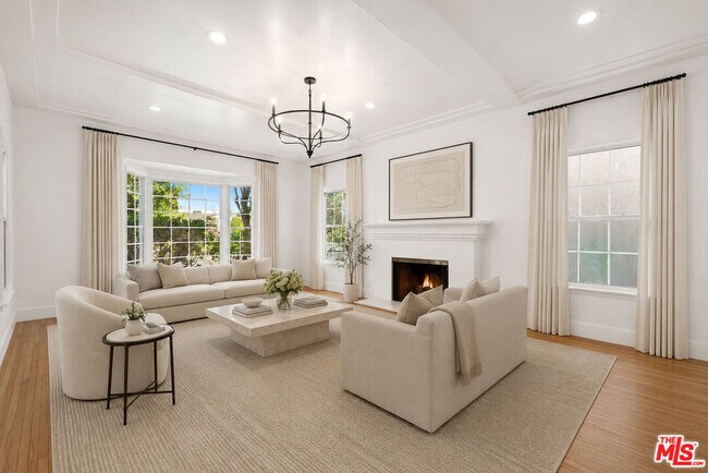 Foto del edificio - 211 S Formosa Ave