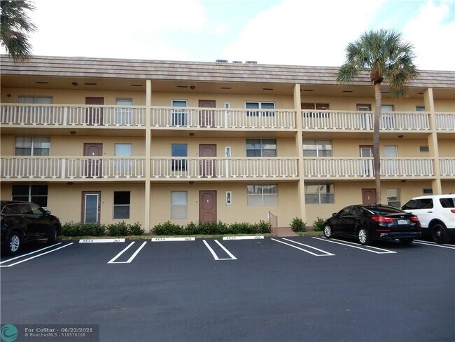 Building Photo - 6070 NW 64th Ave