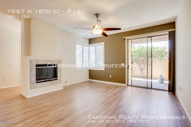 Building Photo - Beautiful 3 bedroom 2 bath townhome