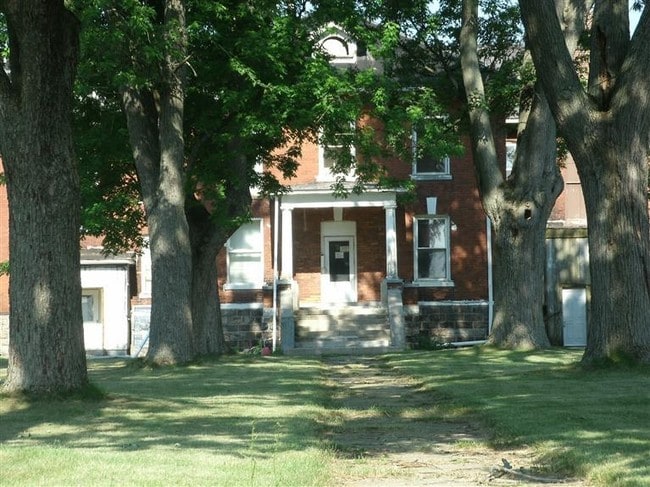 Building Photo - 2940 Cambria Rd