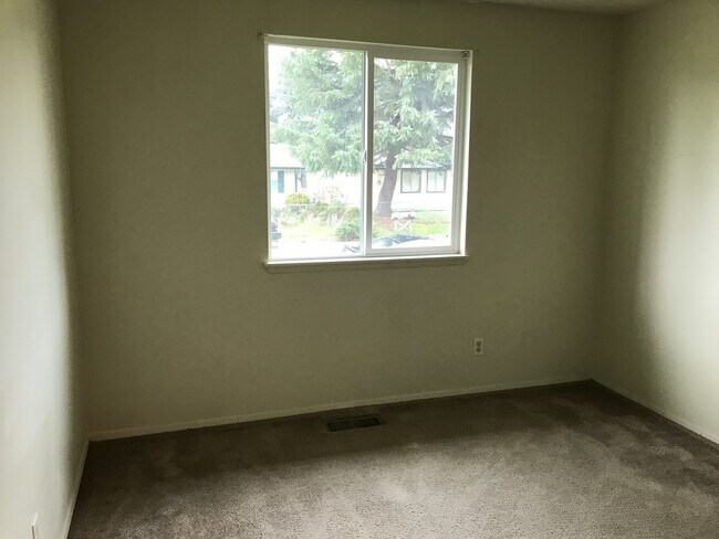 Foto del edificio - 3bd 1.5 ba in Tri City -