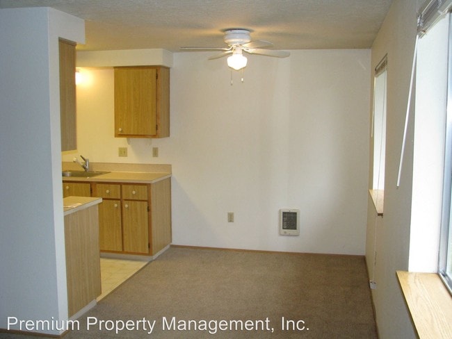 Building Photo - 4261-4299-4297 Tiffany Pl NE