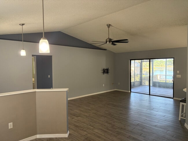 Foto del edificio - 2235 W Springlake Dr