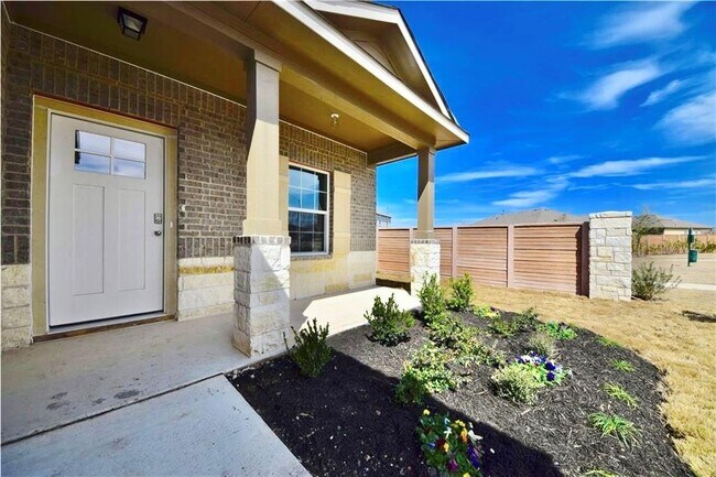 Building Photo - 2036 Port Ellen Dr