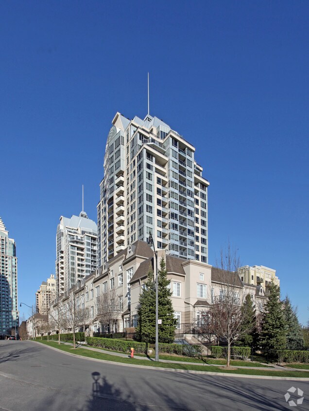 The Waldorf Apartments 8 Rean Dr Toronto, ON