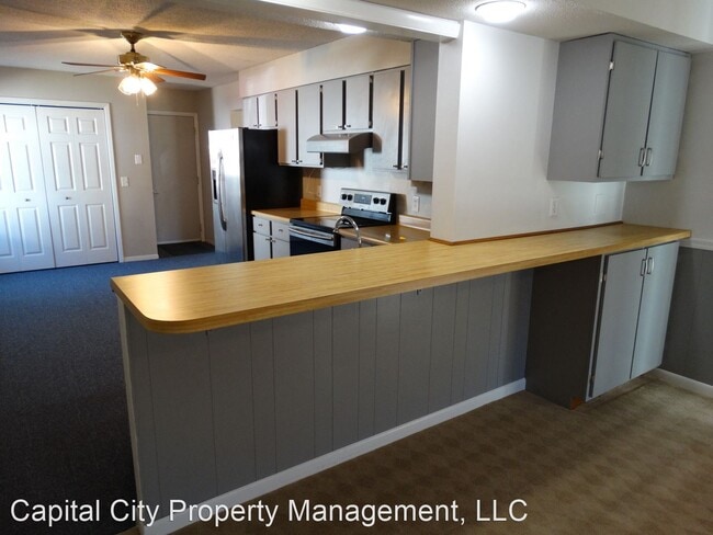 Building Photo - 3 br, 2 bath House - 11 Skyview