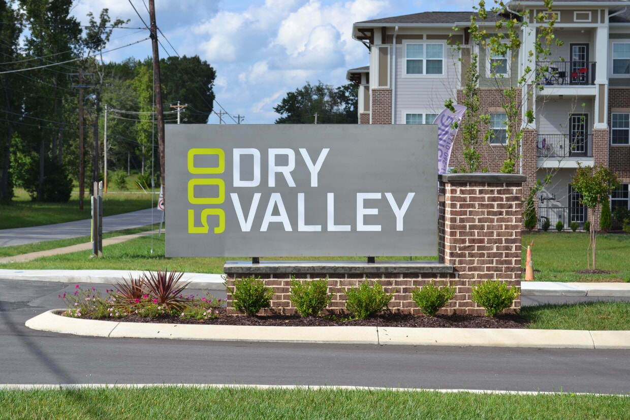 Foto principal - 500 Dry Valley Rd
