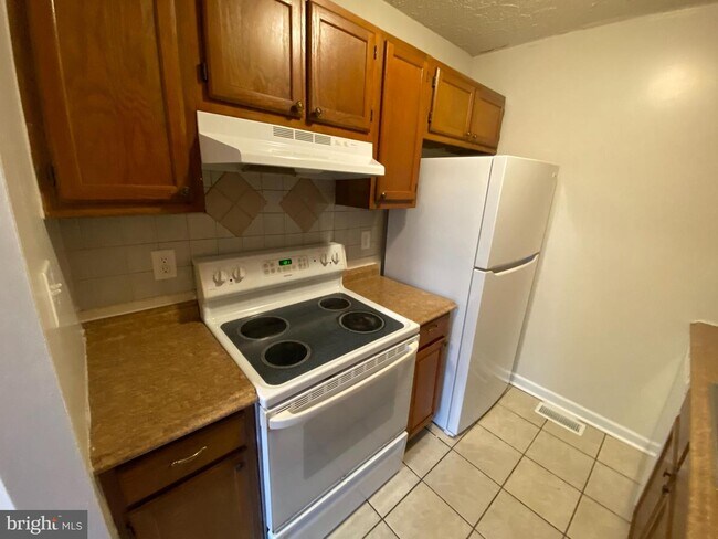 Foto del edificio - 94 Austin Ct