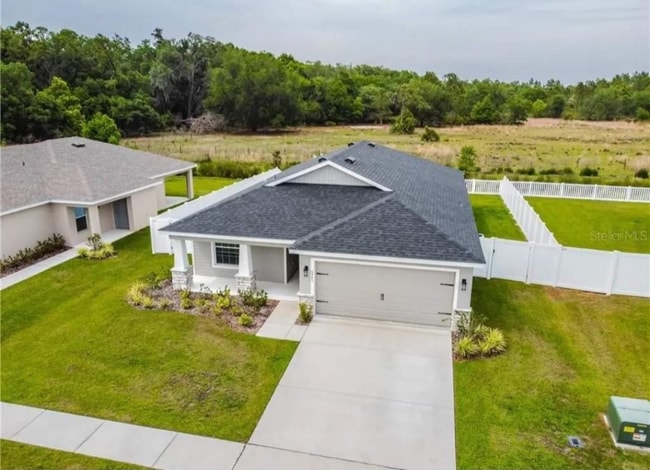 Foto del edificio - 6945 Gideon Cir