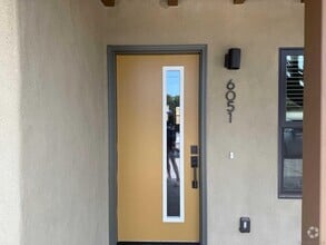 Building Photo - 6051 La Jolla Hermosa Ave