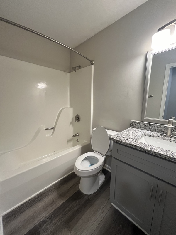 Building Photo - 593 Star Light Dr