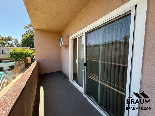 Foto del edificio - 5433 Sepulveda Blvd