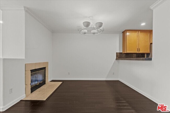 Building Photo - 1212 Ocean Park Blvd