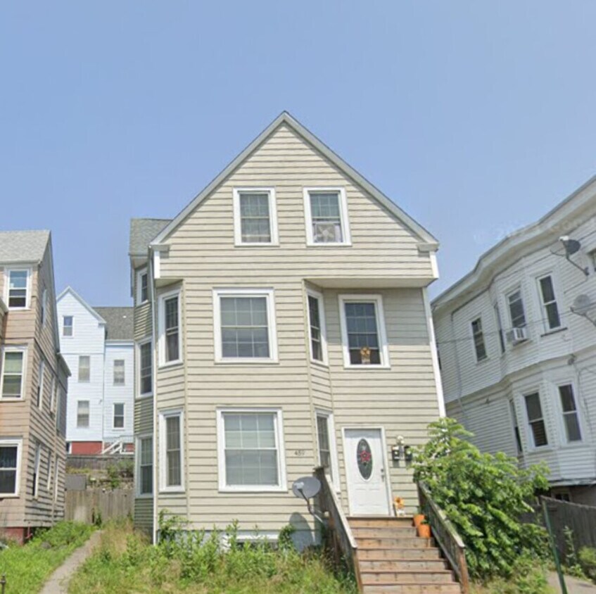 Building Photo - 459 Washington Street