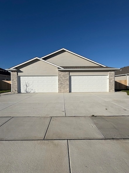 Building Photo - 12938 E Blake St