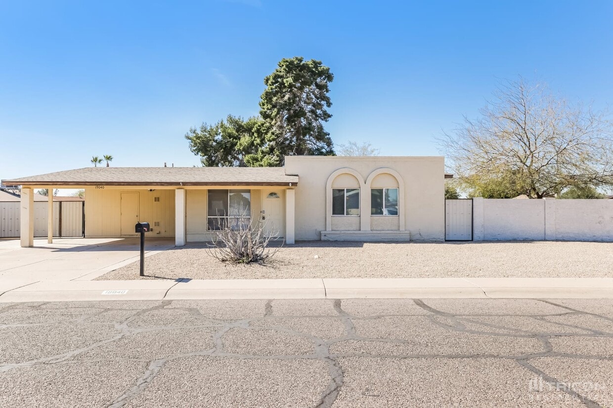 Foto principal - 19040 N 17th Ave