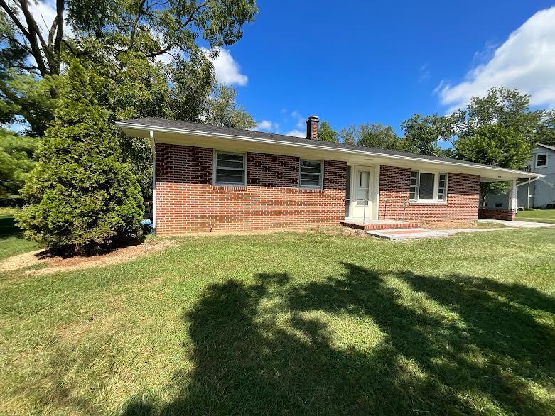 Foto principal - 25355 Lee Hwy