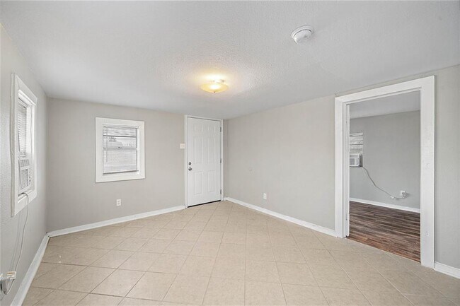 Building Photo - 5501 Menard Ave