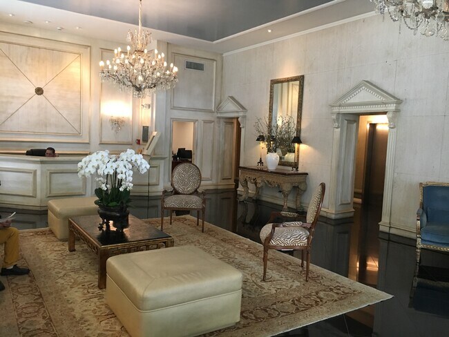 Foto del edificio - 10433 WILSHIRE Blvd