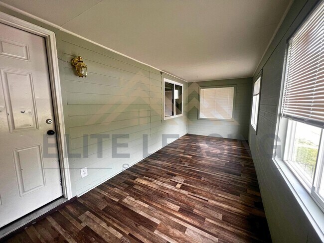 Foto del edificio - 1305 SW Clay St
