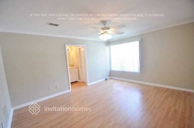 Foto del edificio - 7362 Boysenberry Ln N
