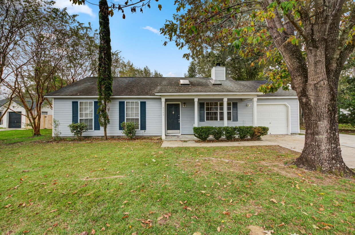 Foto principal - 8545 S Waccamaw Ct