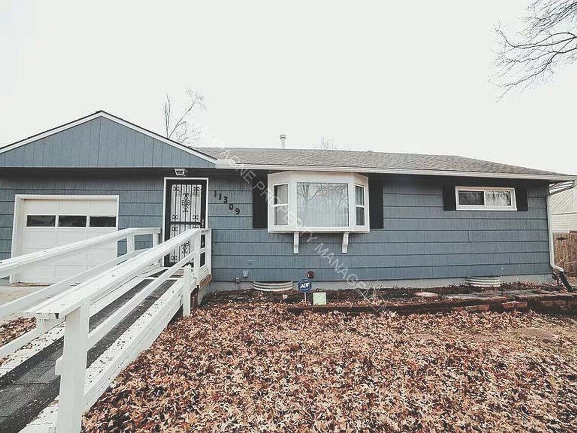 Primary Photo - Voucher Accepting Updated Single Family Home