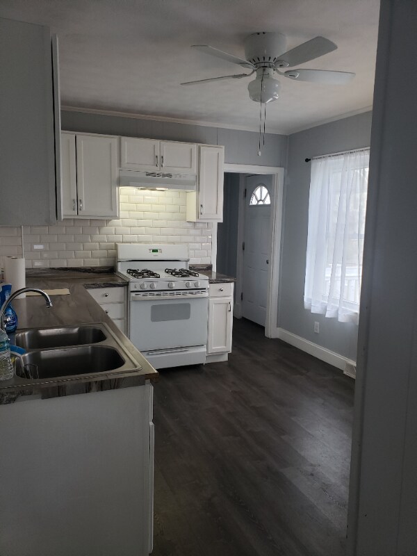 Building Photo - 33 Cypress St