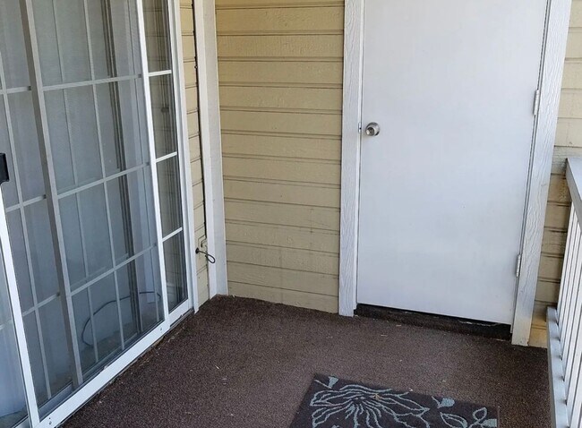 Foto del edificio - Beautiful 2 bedroom/2 bathroom condo with Mountain View’s