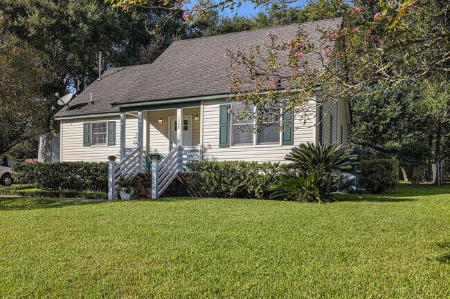 Foto del edificio - 1258 Driftwood Dr