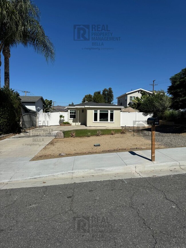 Building Photo - Charming, Updated, and Move-In Ready — A L...