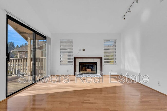 Foto del edificio - 3733 Crow Canyon Rd