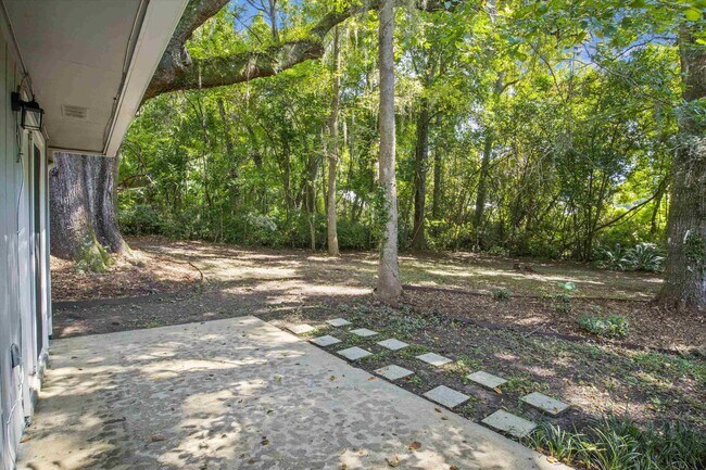 Foto del edificio - 4155 Brewster Rd