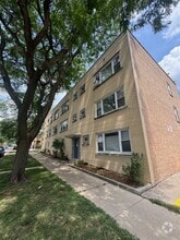 Building Photo - 5047 N Washtenaw Ave