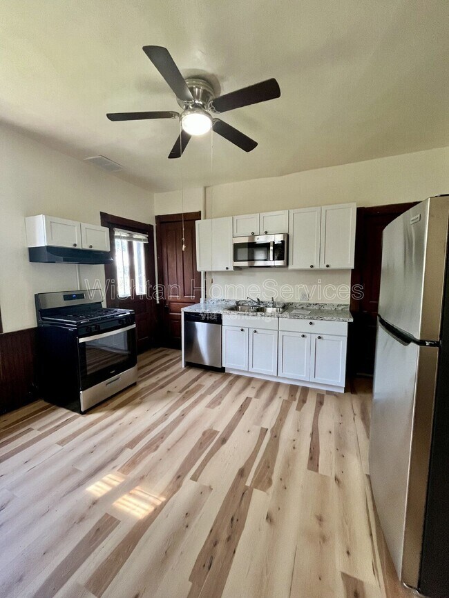 Foto del edificio - 1016 York St