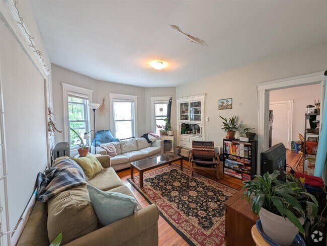 Building Photo - 41 Belknap St