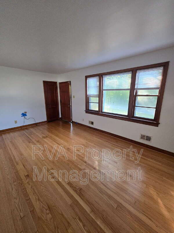 Building Photo - 3081 Maury St