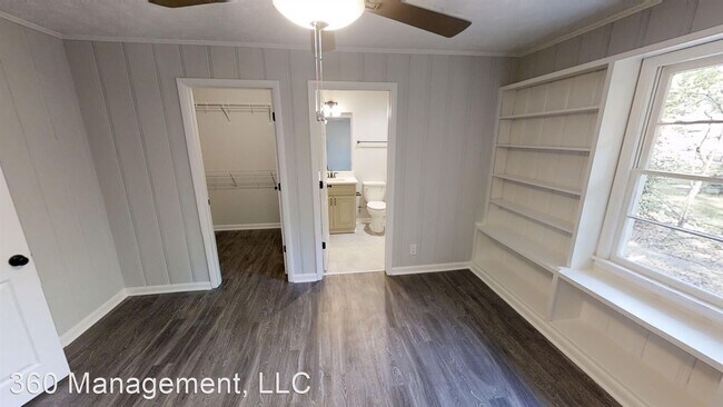 Building Photo - 4 br, 4.5 bath House - 538 Hudson Terrace