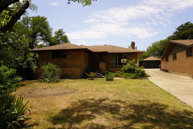 Foto del edificio - 821 N Hampton Rd