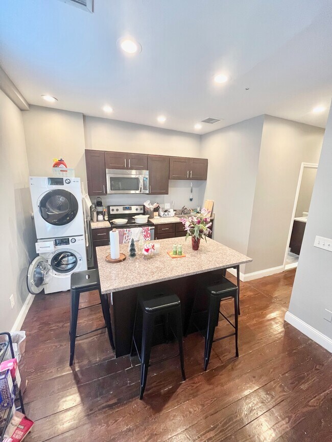 Foto del edificio - 100 Boston St