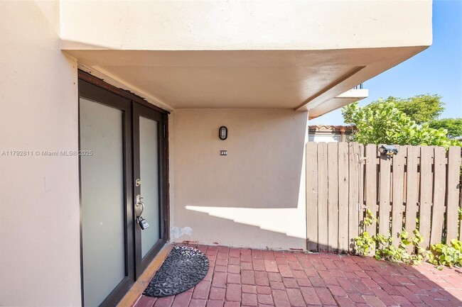 Building Photo - 3809 SW 82nd Ave